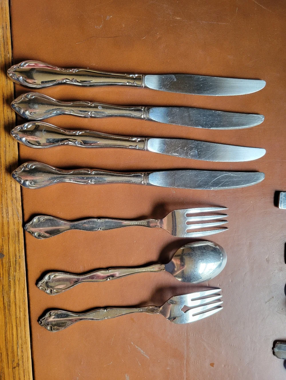 Oneida Cantata? 7 piece Stainless Flatware Silverware